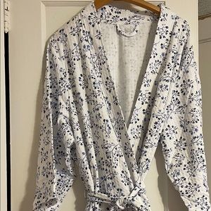 Waffle knit Croft & Barrow comfortable robe